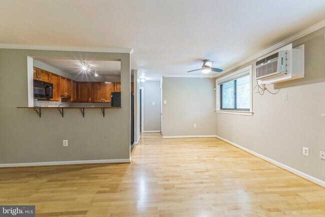 Foto del edificio - 3105 Naylor Rd SE