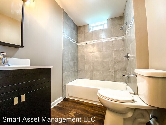 Building Photo - 3 br, 1 bath House - 5246 N 52nd Street