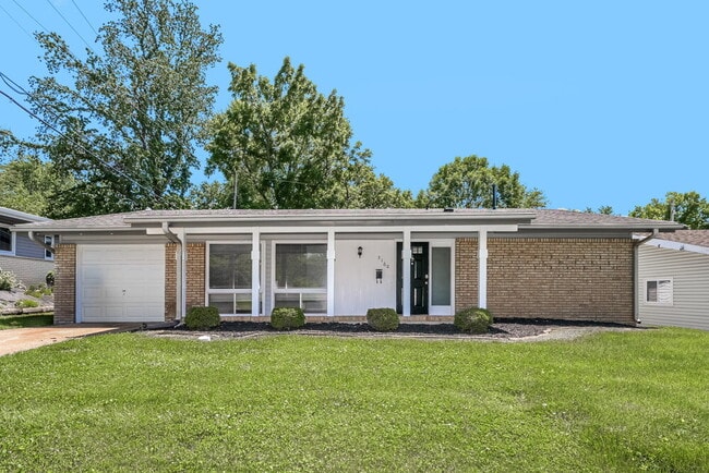 Building Photo - 3160 Hargrove Ln