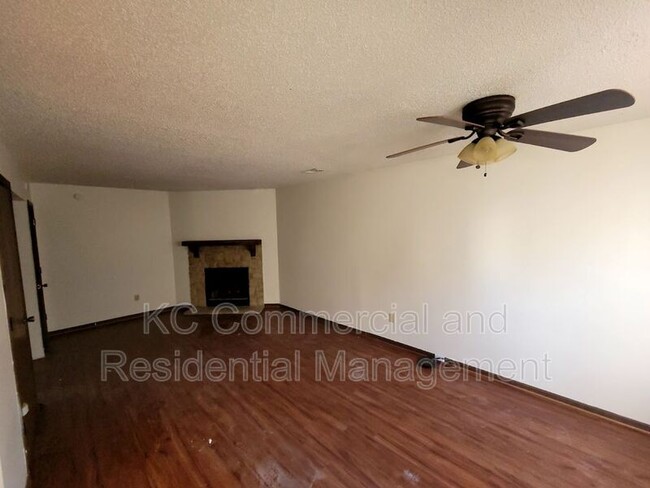 Building Photo - 8705 NW 82nd St