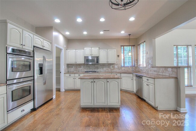 Building Photo - 4014 Rosewater Ln