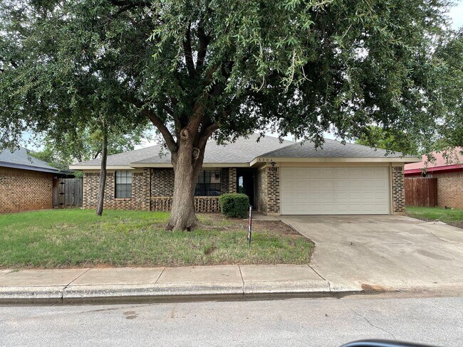 Building Photo - Northwest Midland, TX