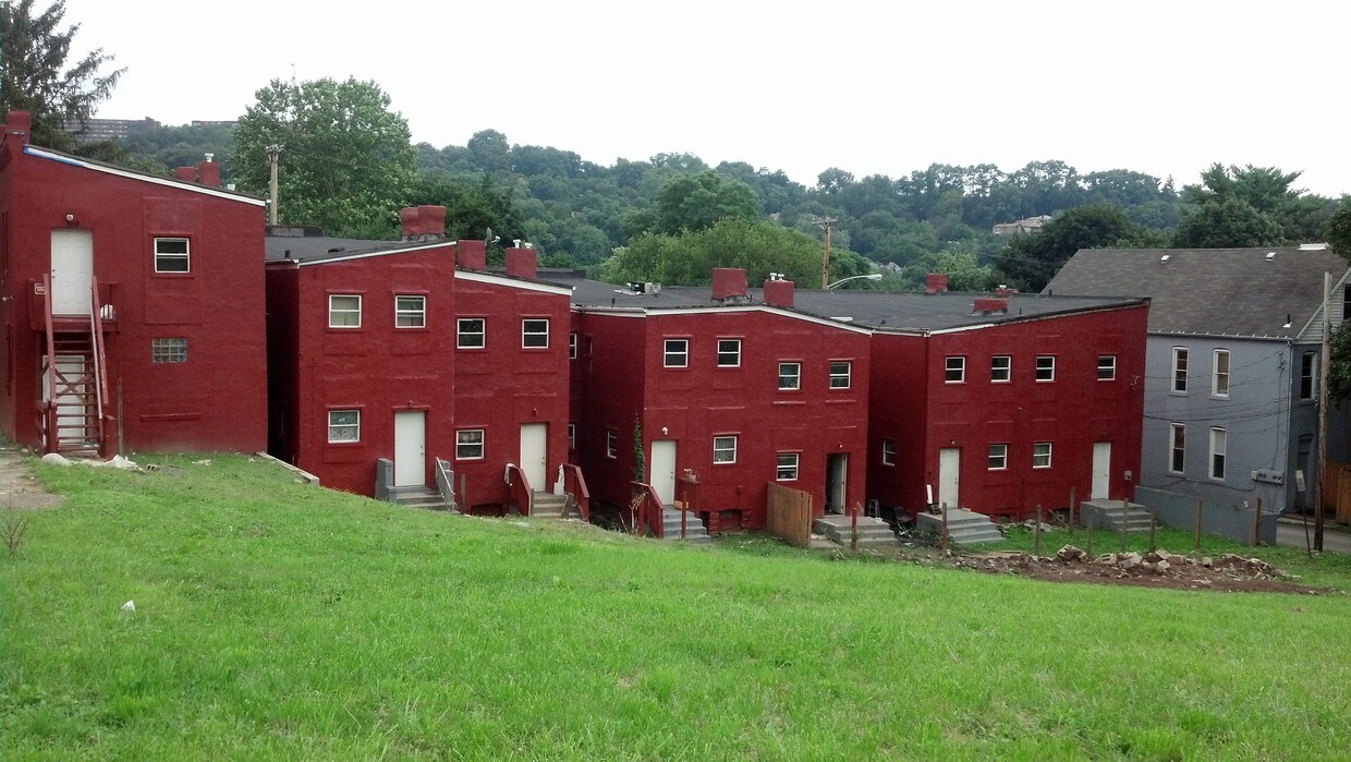 15071521 Coal St, Pittsburgh, PA 15221 Apartments in Pittsburgh, PA