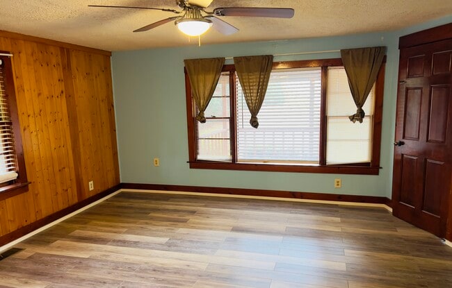 Foto del edificio - 2785 Samples Scales Rd