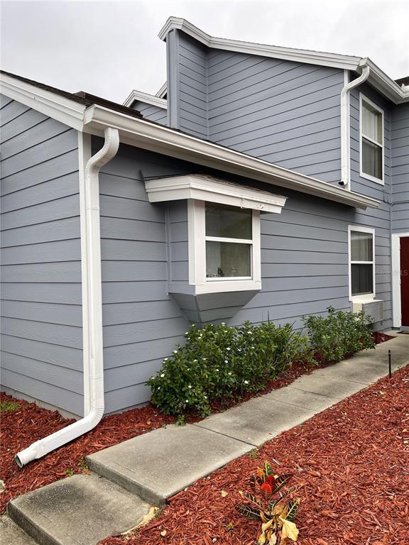 Foto del edificio - 627 Orchid Dr