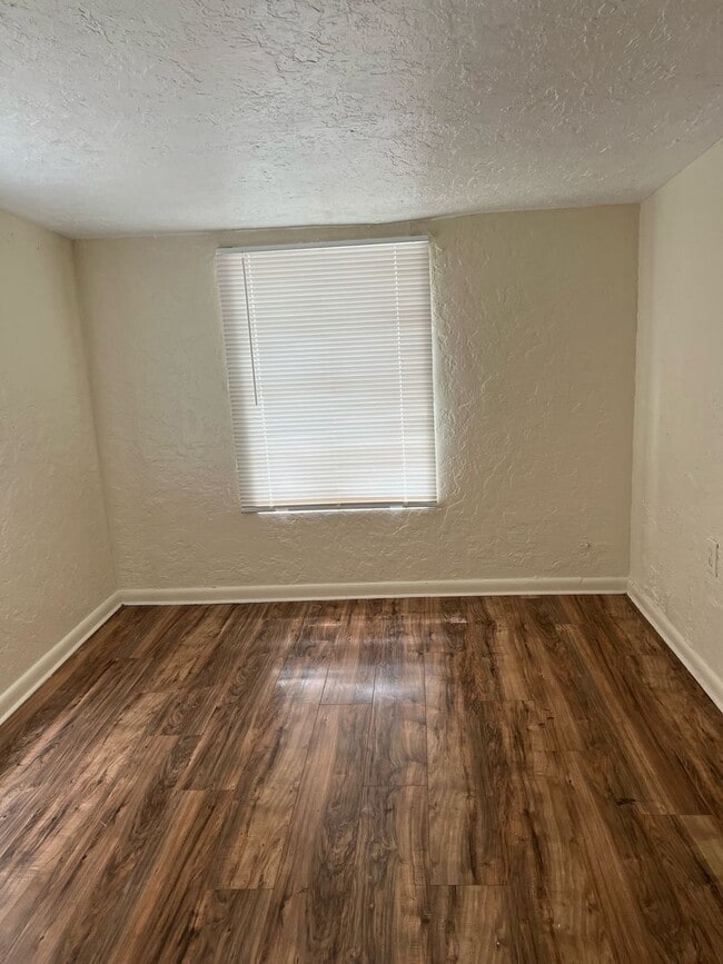 Building Photo - $300 off first months rent Move in Special...