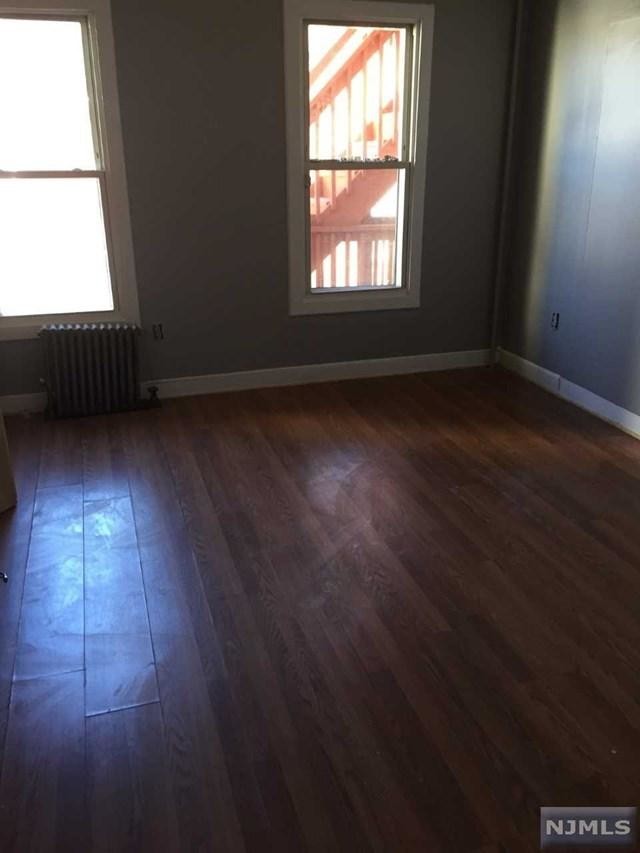 Foto del edificio - 2 bedroom in Newark NJ 07104