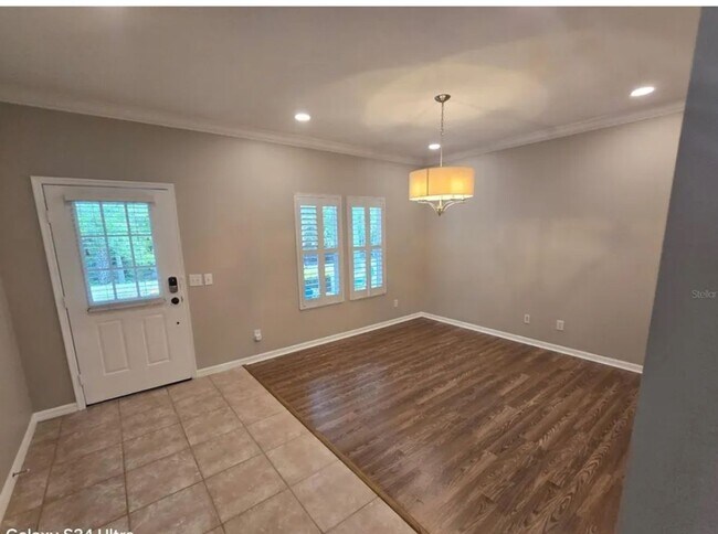 Building Photo - 1114 White Moss Ln