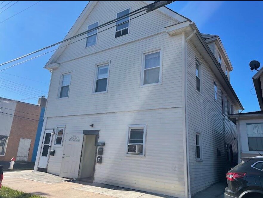 Foto principal - 760 Washington Ave
