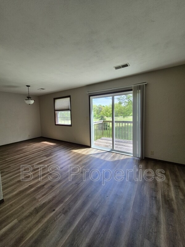 Foto del edificio - 412 N Highland St