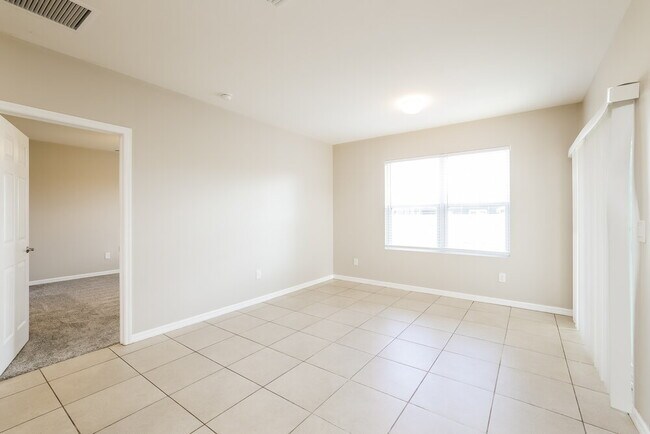 Foto del edificio - 618 SE 2nd Terrace