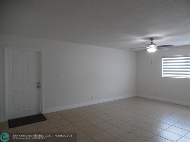 Building Photo - 881 SW 74th Terrace