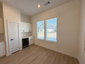 Building Photo - 33200 Forest W St Building Photo - 33200 Forest W St