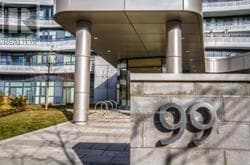 Building Photo - 99 The Donway W