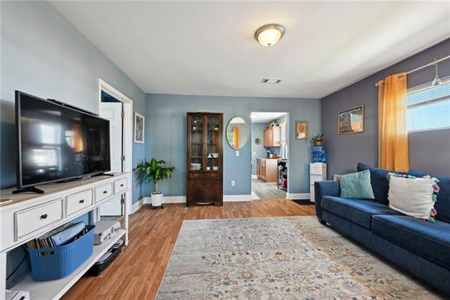 Foto del edificio - 5737 Wildair Dr