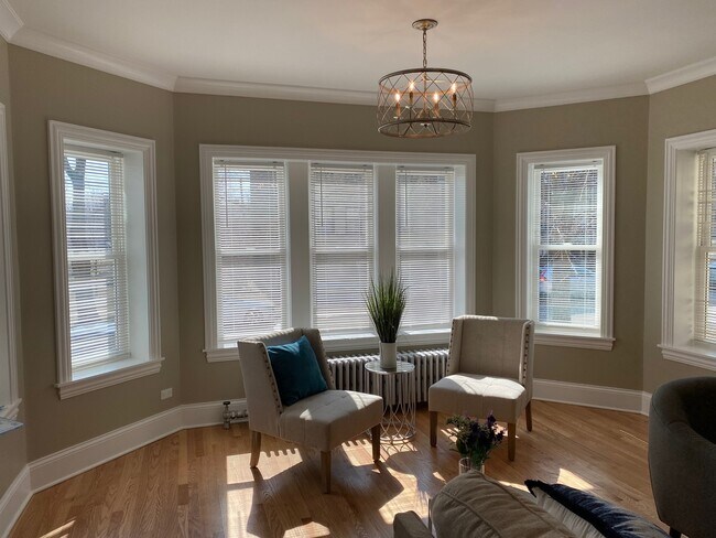 Foto del edificio - 1524 W Thorndale Ave