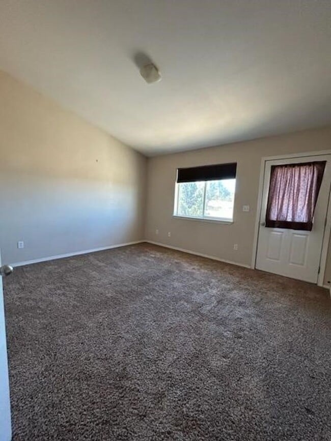 Building Photo - PL004-Koyoda St Duplex