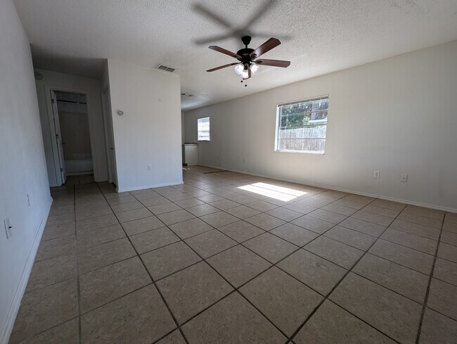 Foto del edificio - 416 40th St E