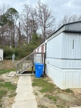 Building Photo - 2322 Sandy Ridge Dr