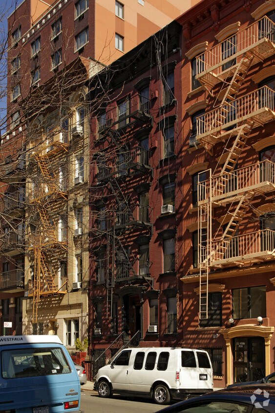 Building Photo - 87 E 3rd St