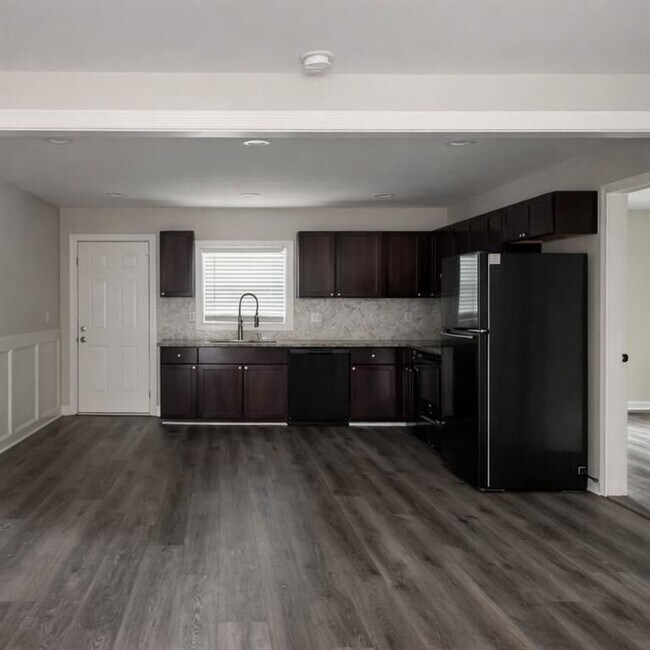 Foto del edificio - 16 Wadley St NW
