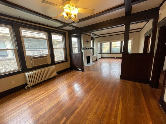 Building Photo - 6621 Church Ave