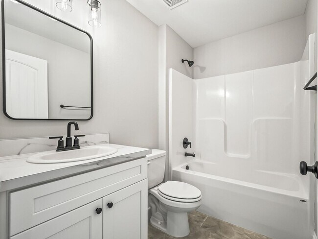Foto del edificio - 3 Bedroom Home Available In Crawfordville ...