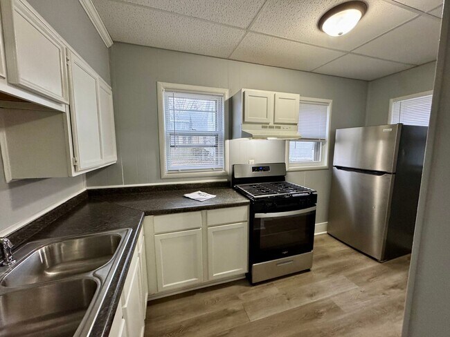 Foto del edificio - Updated 3BR Home with Central Air in Moline