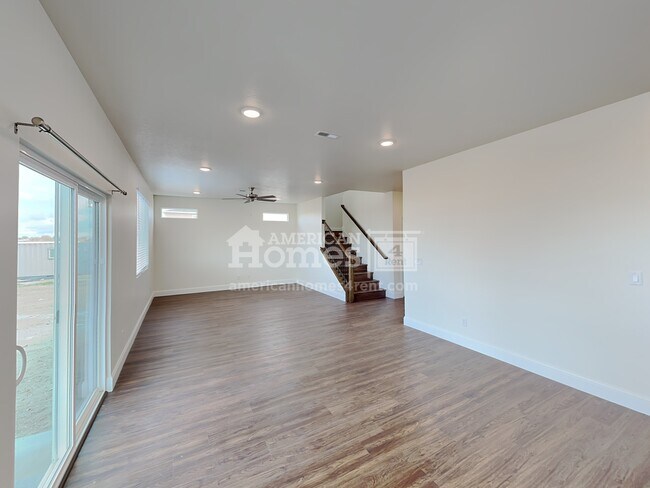 Foto del edificio - 3414 S Fields Avenue