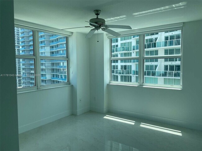 Foto del edificio - 31 SE 5th St
