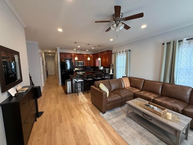 Foto del edificio - 108 Kearney Ave
