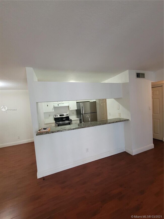 Foto del edificio - 10420 SW 158th Ct