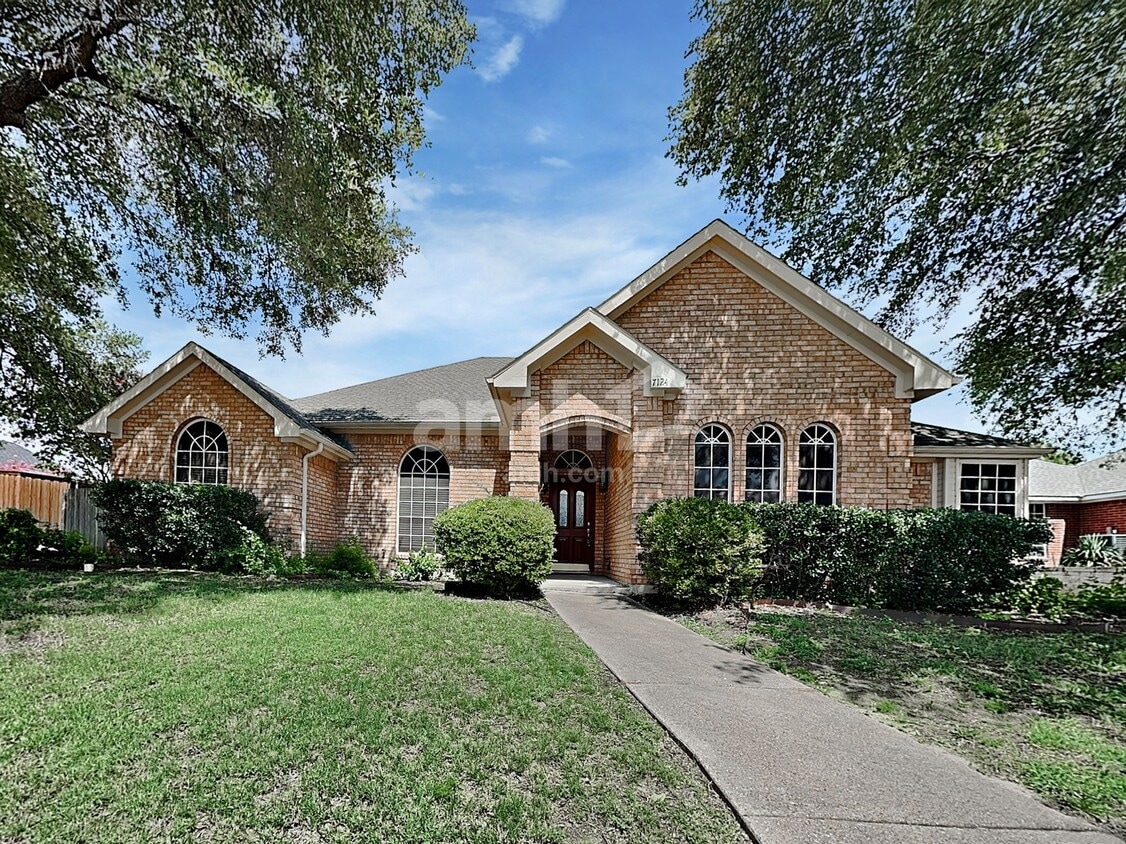 Primary Photo - 7124 Holden Dr