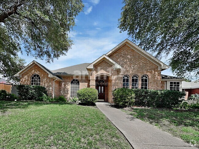 Building Photo - 7124 Holden Dr