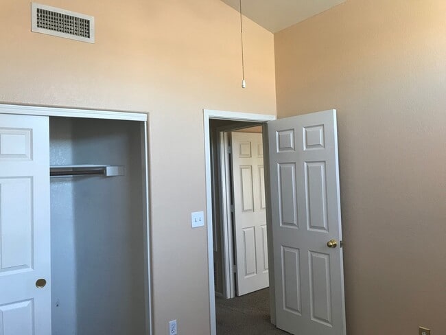 Building Photo - COMING SOON!! 4 Bed 3 Bath with Private Po...