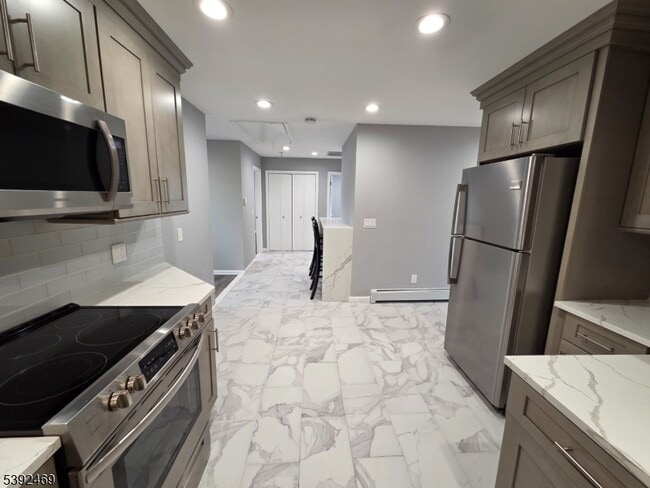 Building Photo - 269 US-206