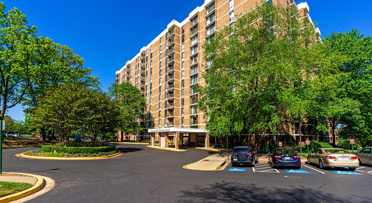 2311 Pimmit Dr Unit 314, Falls Church, VA 22043 Condo for Rent in