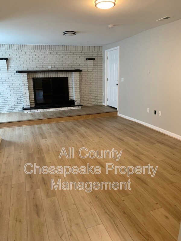 Building Photo - 3113 Wisteria Ave