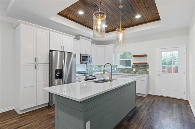 Foto principal - 5623 Barkridge Dr