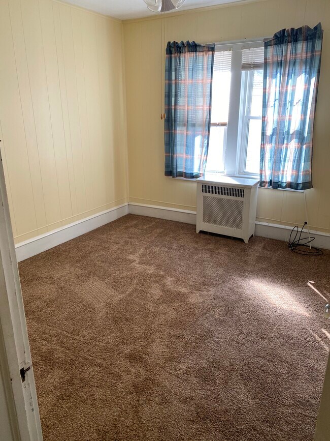 22 Center St Unit B, Forty Fort, PA 18704 Apartments in Forty Fort