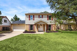 Building Photo - 1402 Doonesbury Dr