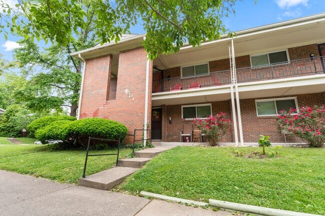 Foto del edificio - 2 bedroom 1 bath unit for rent in the High...