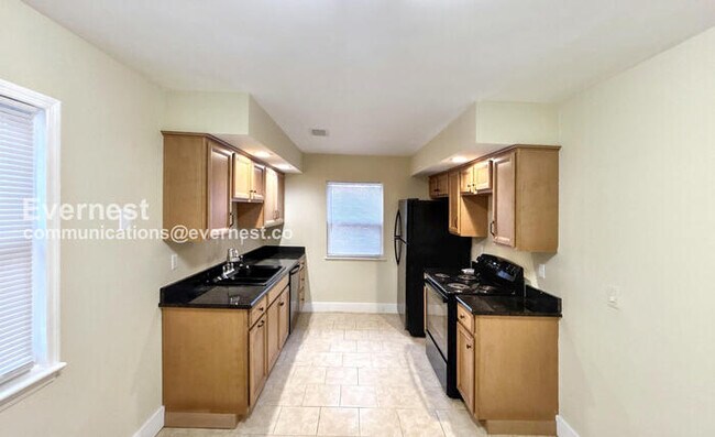 Foto del edificio - 4814 Eldridge Rd