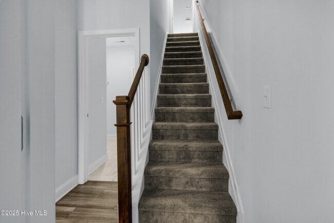 Foto del edificio - 916 Terraces Ln