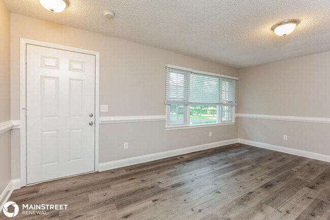 Building Photo - 5702 Willow Dr, Durham, NC 27712