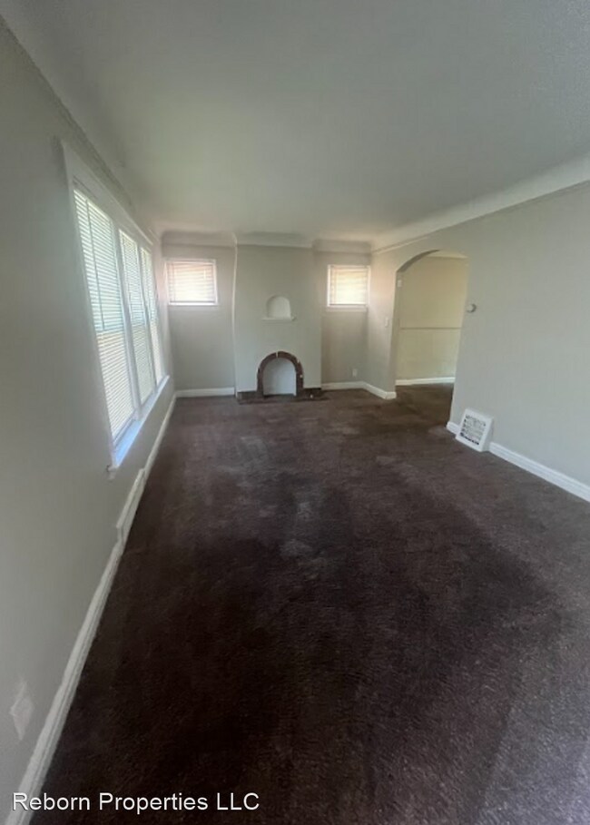 Building Photo - 3 br, 1 bath House - 19156 Waltham St