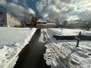 Building Photo - 161 Brion Dr