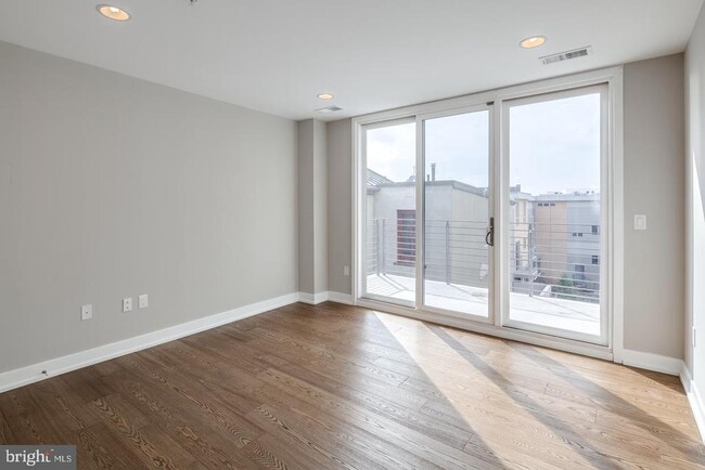 Foto del edificio - 820-24 N 3rd St