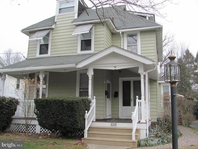 Foto del edificio - 516 Morgan Ave