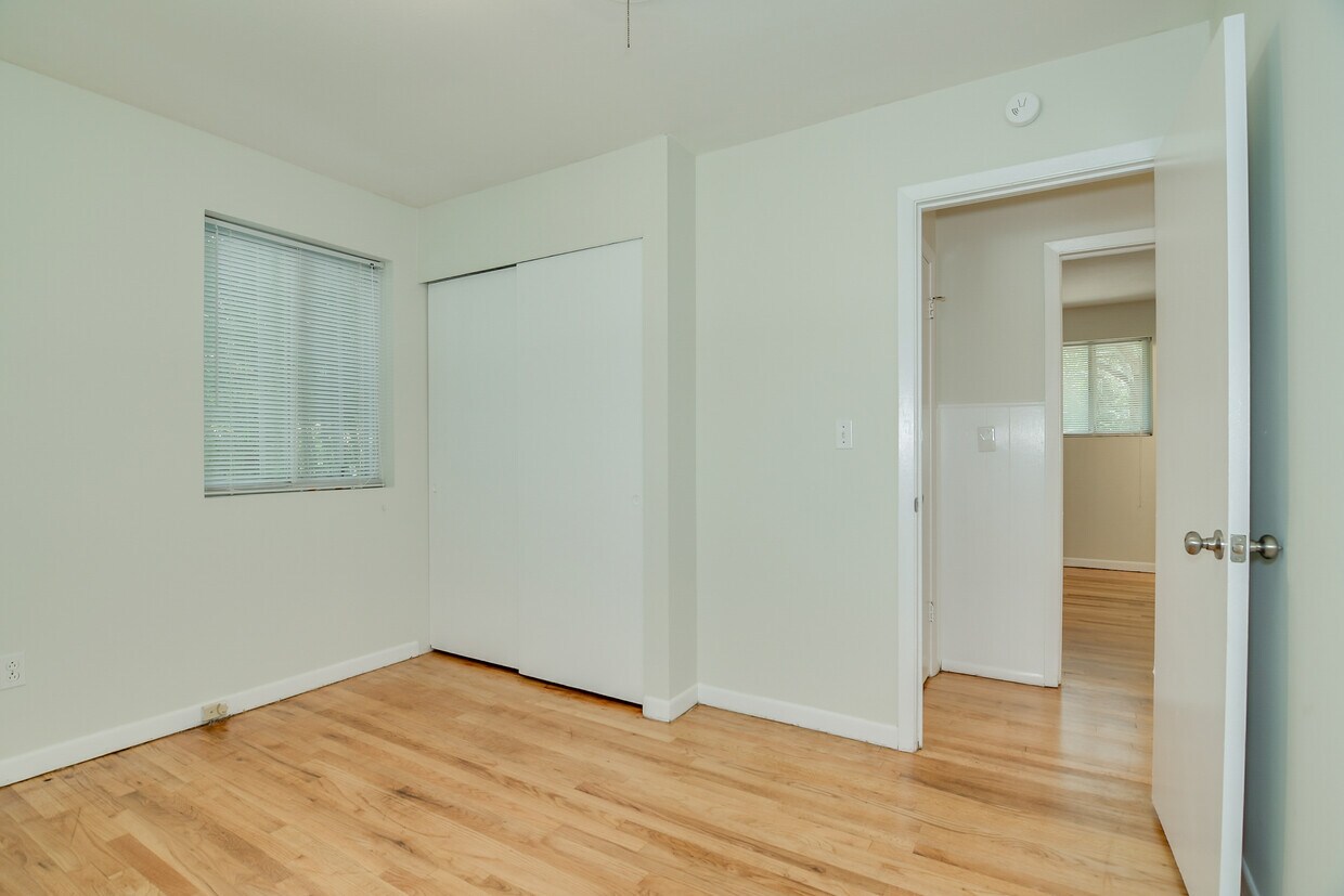 Foto principal - 3023 Jeanne Rd